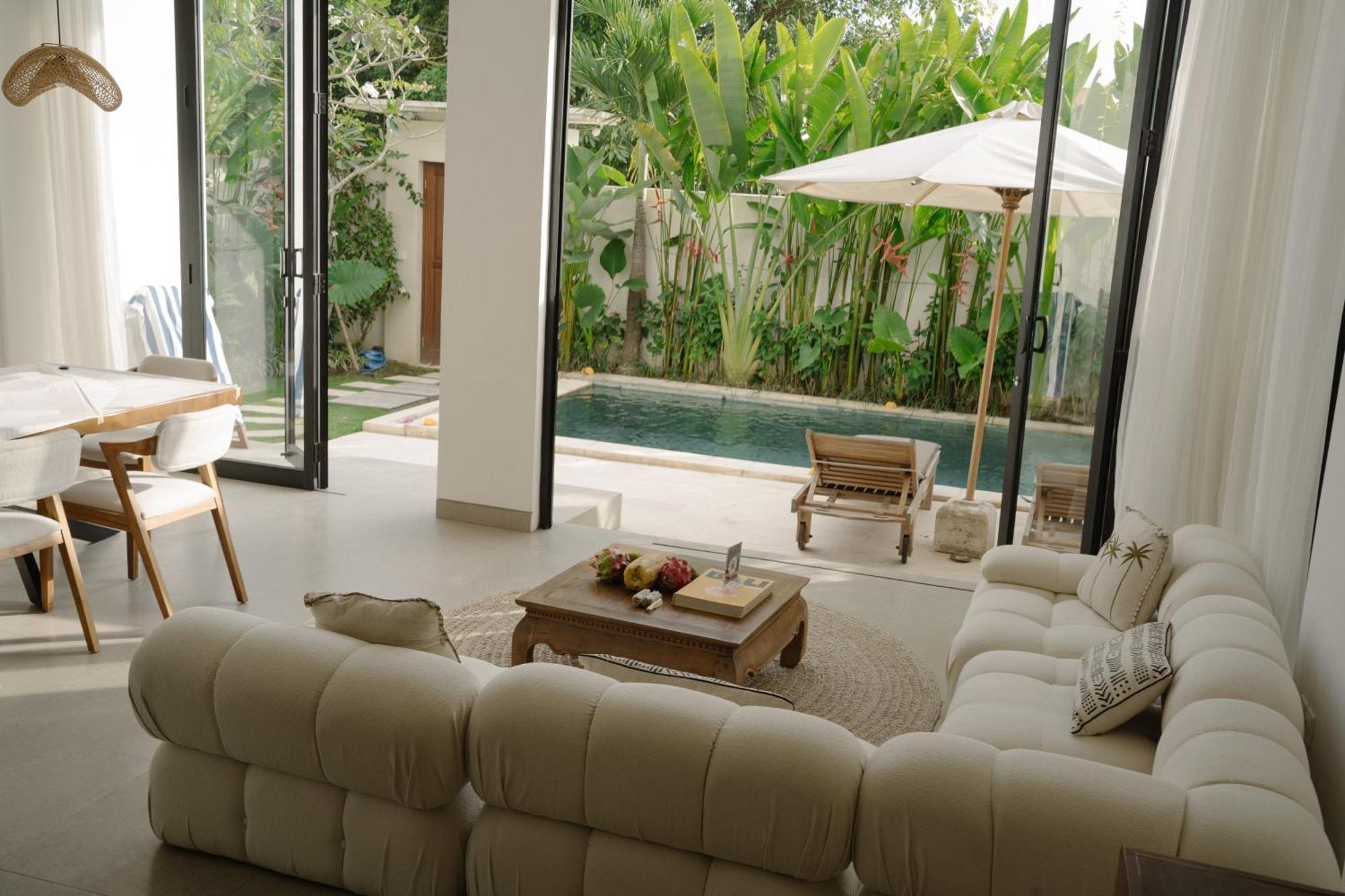 Modern 3 Bedroom In The Heart Of * Canggu